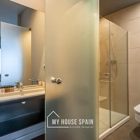 Lägenhetshotell Myhousespain - Moros 41 Gijón