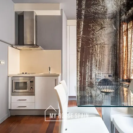 Myhousespain - Moros 41 Lägenhetshotell