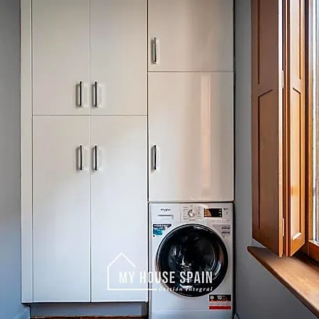 Lägenhetshotell Myhousespain - Moros 41