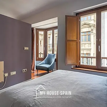 Myhousespain - Moros 41 Lägenhetshotell