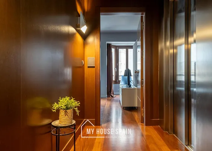 Aparthotel Myhousespain - Moros 41 Gijón